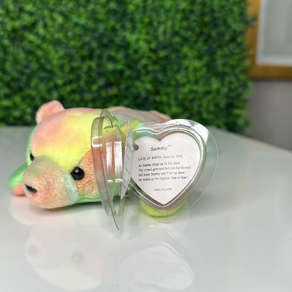 "Sammy" the Bear is a TY Beanie Baby - Picture 11 of 13